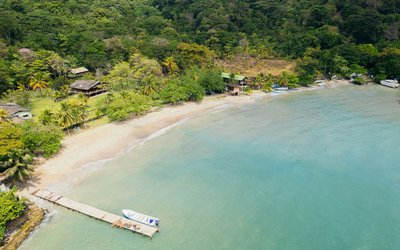 Capurganá: Descubre playas vírgenes, caminatas mágicas y aventuras caribeñas. Por Montería