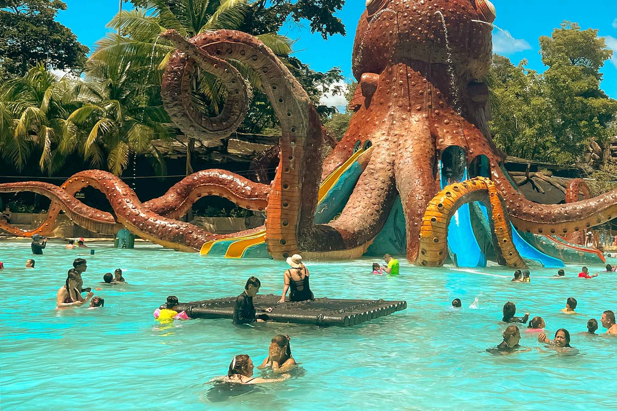 Tour Hacienda Nápoles pasaporte Safari